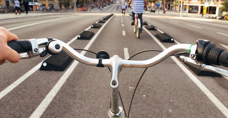 Titelbild zum Artikel "Die Verkehrswende ins Rollen bringen"
