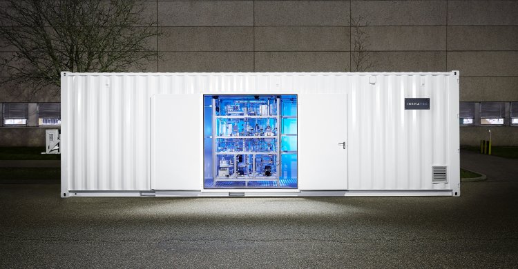 Titelbild zum Artikel "Synthetischer Kraftstoff aus dem Container"