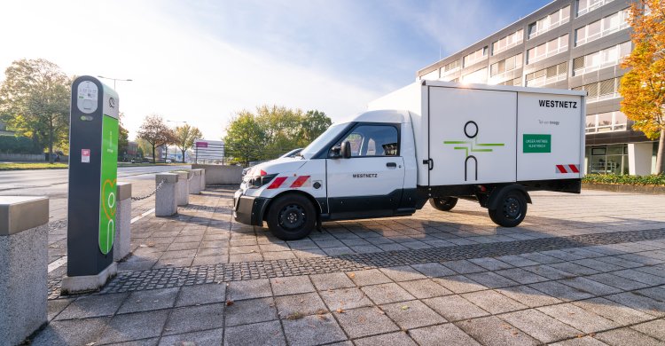 Titelbild zum Artikel "Stichwort: E-Transporter im Branchentest"