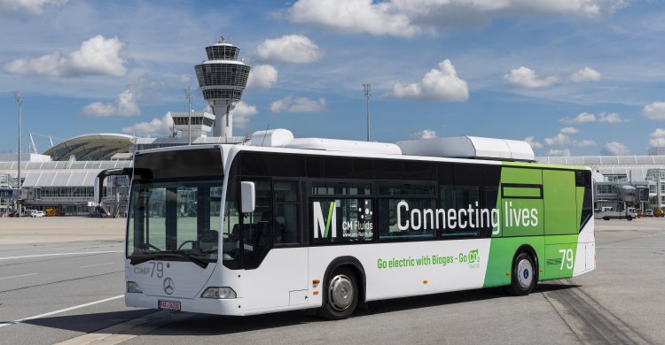 Artikelbild zu "Der Weg zum klimaneutralen Passagiertransport am Flughafen München"