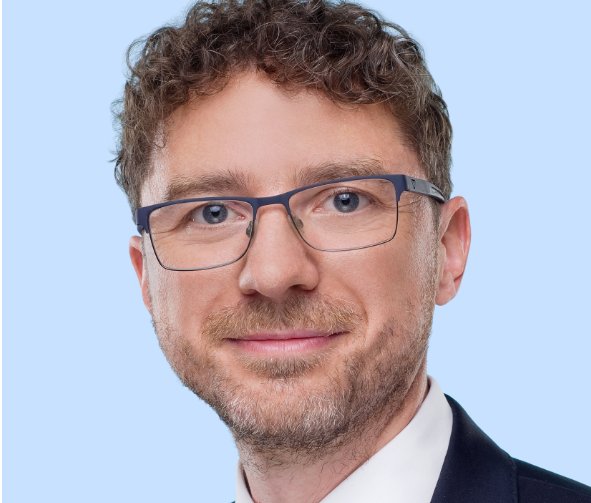 Titelbild zum Artikel ""Der Hochlauf der E-Mobilität treibt die Entwicklung von Smart-Meter-Gateway- Anwendungen.""