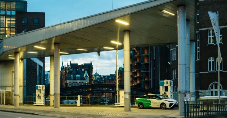 Titelbild zum Artikel "Hamburg - Hotspot für grünen Wasserstoff"