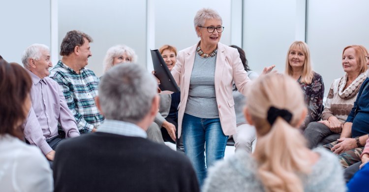 Titelbild zum Artikel "Age Influencer gesucht"