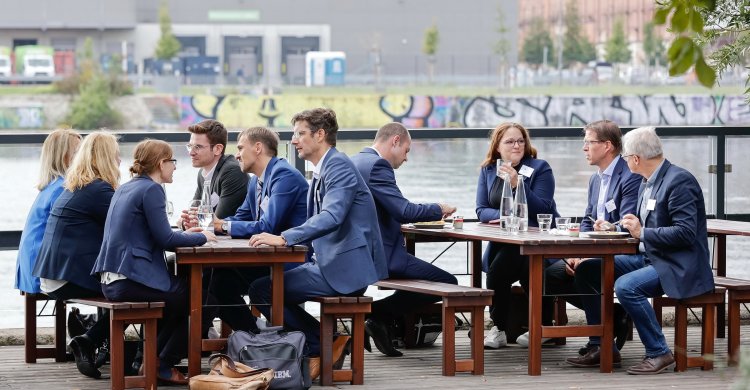 Titelbild zum Artikel "Gemeinsam gestärkt  für die Zukunft"