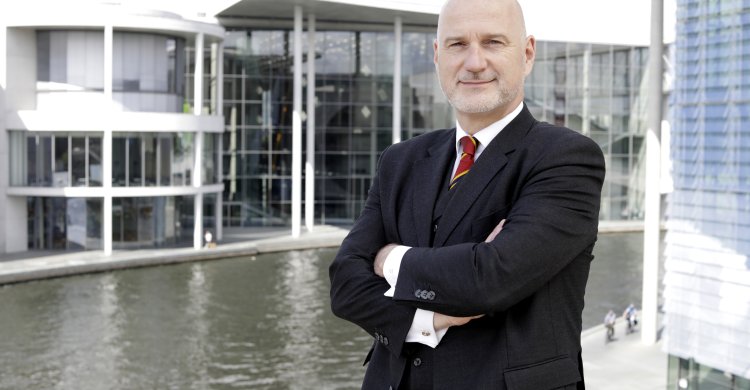 Artikelbild zu "Carbon Capture and Storage - Unvermeidbar oder Scheinlösung?"