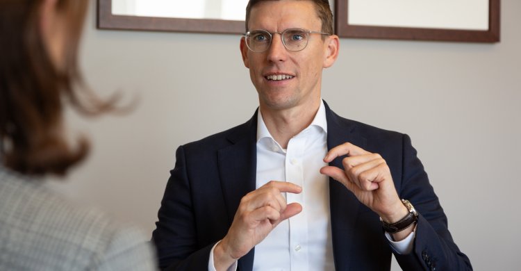 Titelbild zum Artikel "»Kooperationen im Netzbereich werden sich stärker etablieren«"