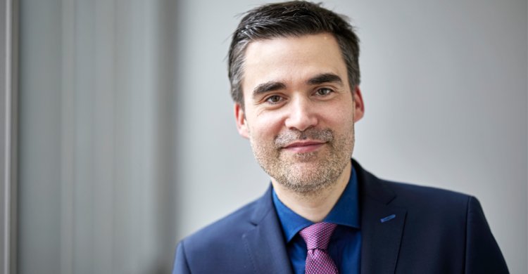 Titelbild &quot;Durch die Eigenerzeugung wächst die Unabhängigkeit von Netzkosten&quot;